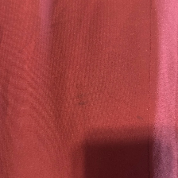 Elegant Burgundy Evening Gown - Picture 6 of 10